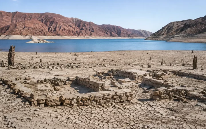 St. Thomas: The Nevada Town That Reappeared From Lake Mead — original editorial illustration